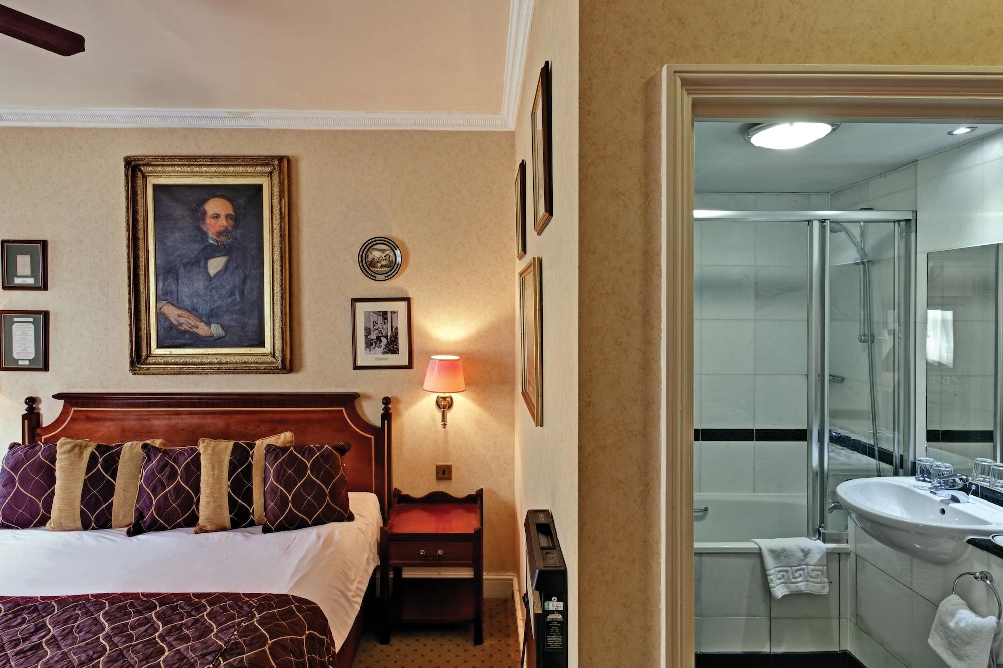 Grange Buckingham Лондон